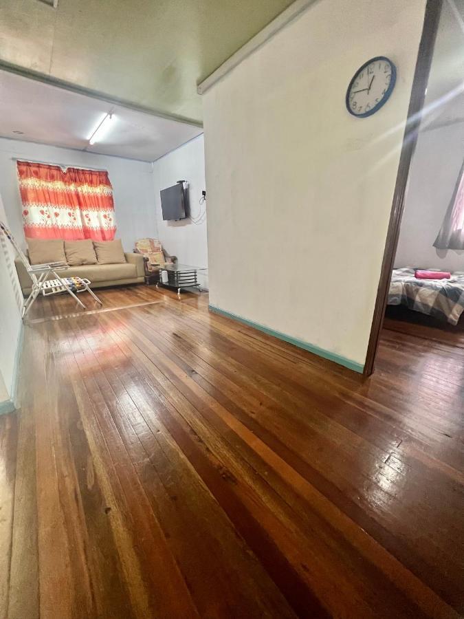 Mak Homestay Upstairs With 5 Bedrooms Kampong Kundassan Екстериор снимка