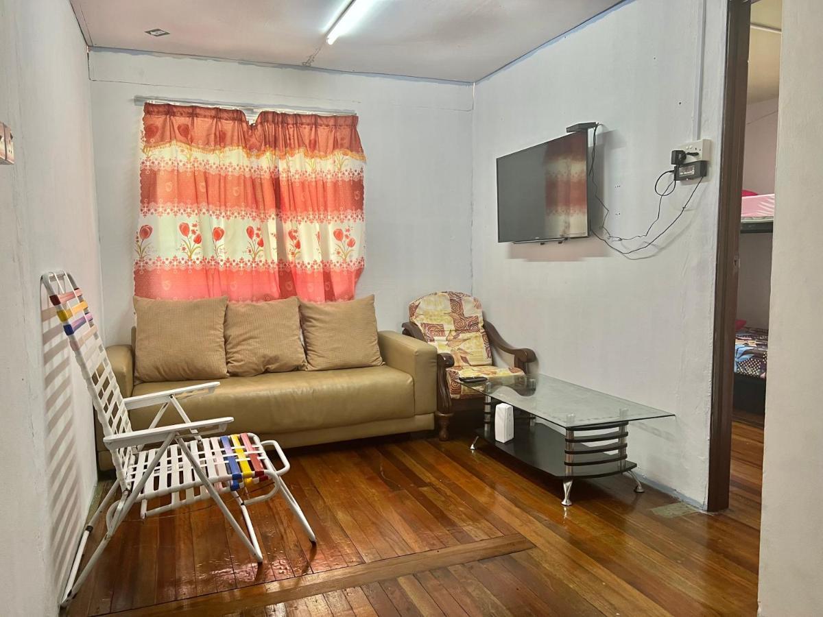 Mak Homestay Upstairs With 5 Bedrooms Kampong Kundassan Екстериор снимка