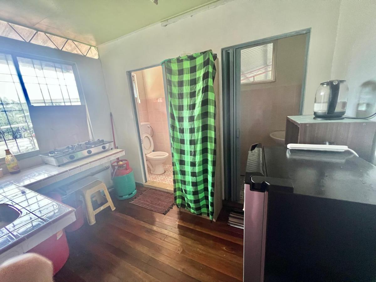 Mak Homestay Upstairs With 5 Bedrooms Kampong Kundassan Екстериор снимка